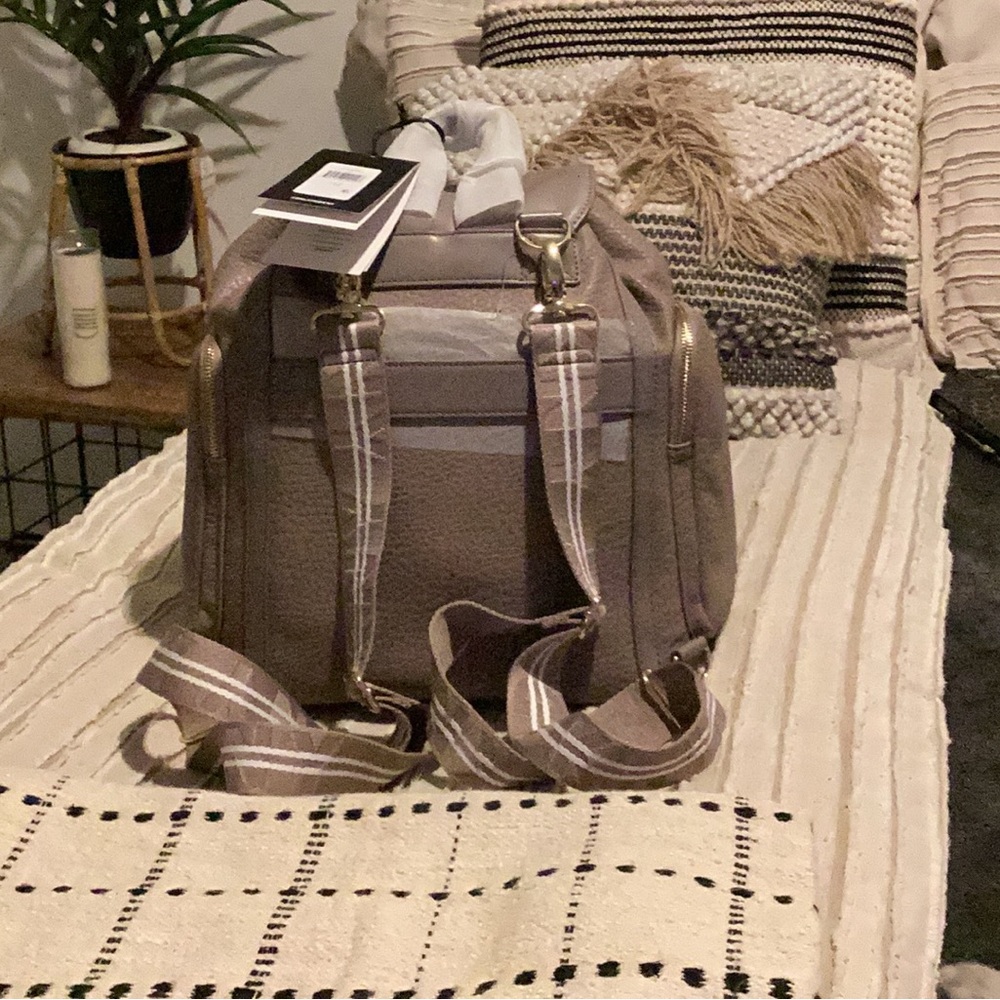 DKNY Rapture backpack - Picture 2 of 5